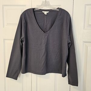 Athleta Charcoal Long Sleeve V-Neck Top - NWOT